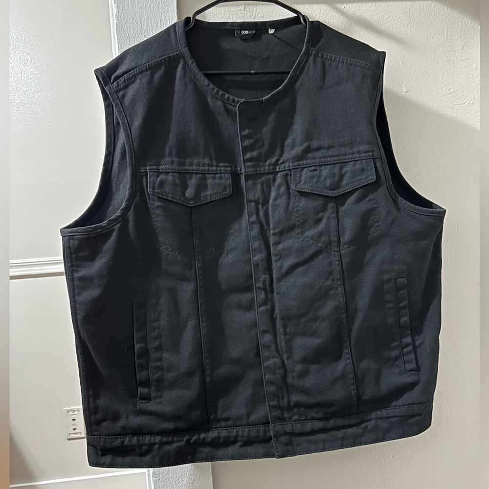 First MFG Co Vest